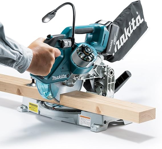 منشار ذيل DLS600Z شحن 18V بدون بطارية وشاحن من ماكيتا Makita