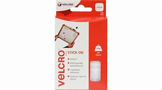 لاصق خشن و ناعم شكل مربع  من VELCRO . مؤسسة اسامة الخطيب